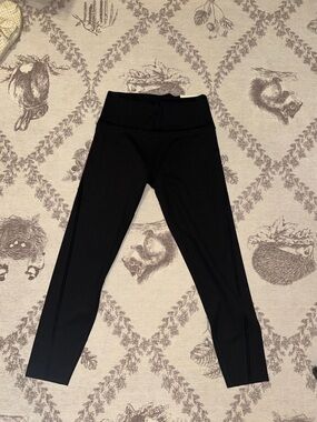 NWT Aerie Offline Goals 7/8 Legging— Size L Short Length Black Color High Rise